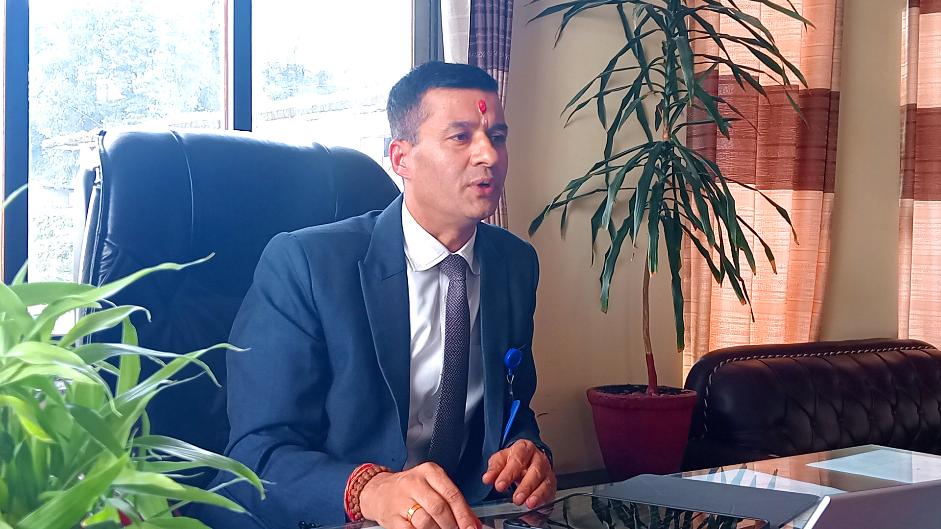 दोलखाका प्रमुख जिल्ला अधिकारी दाहालको सरुवा