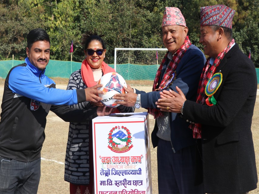 ‘वडा अध्यक्ष कप’ तेस्रो जिल्लाव्यापी मावि स्तरीय छात्र फुटबल प्रतियोगिता सुरु