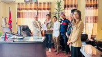पत्रकार रजकको हत्यारालाई कारबाहीको माग गर्दै दोलखा प्रशासनमा ध्यानाकर्षण पत्र