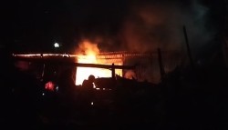 भीमेश्वर नगरपालिका–६ को एक कच्ची घरमा आगोलागी