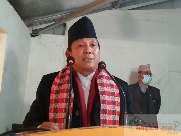 प्रविधिको प्रयोगलाई बढाएर कोरोना महामारीबाट जोगिन मन्त्री गुरुङको आव्हान