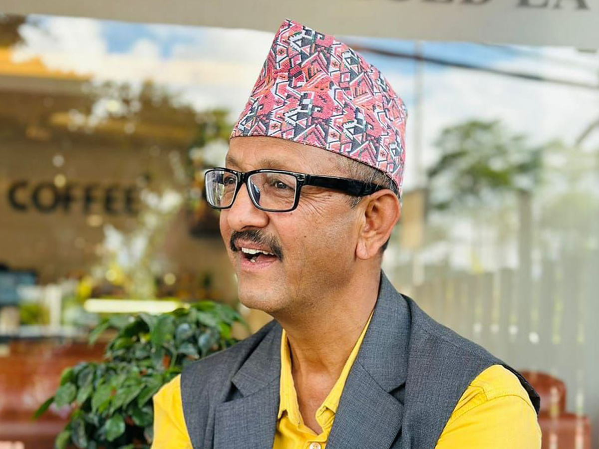 एमाले नेता पाठक नेपाली कम्युनिष्ट पार्टीमा प्रवेश