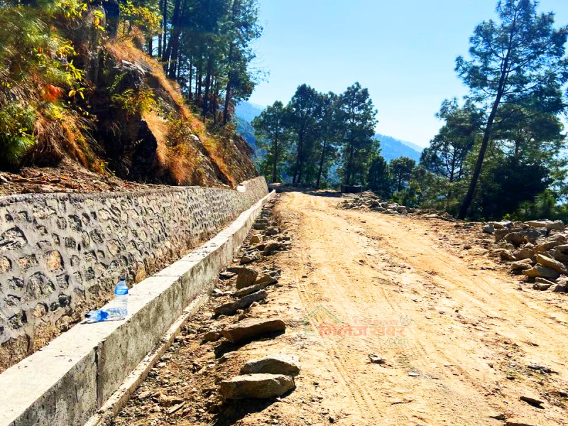 ठेकेदारको बदमासीले भिरकोट–झुले–छौँडे सडकको ठेक्का तोडियो