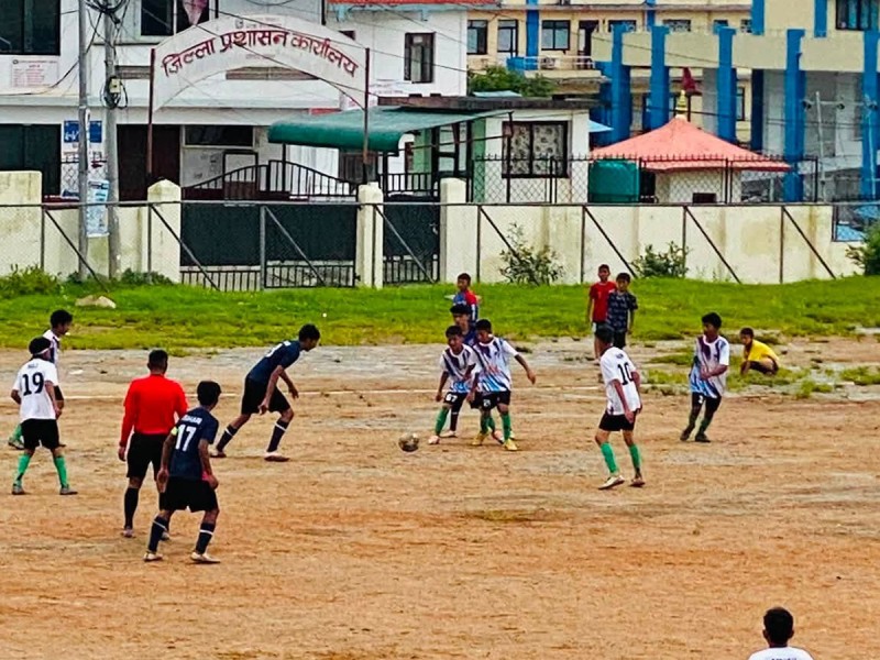 जिल्लाव्यापी अन्तर विद्यालयस्तरीय फुटबल लिग प्रतियोगितामा शनिबार ३ खेल सम्पन्न