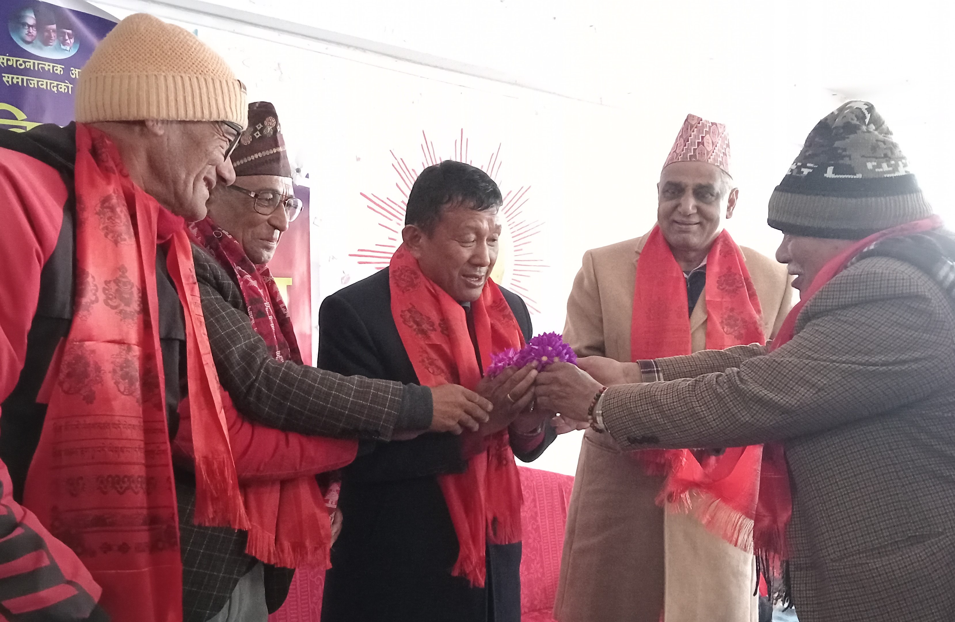 दोलखामा शिव भण्डारीसहितका नेताहरु एमालेमा फर्किए